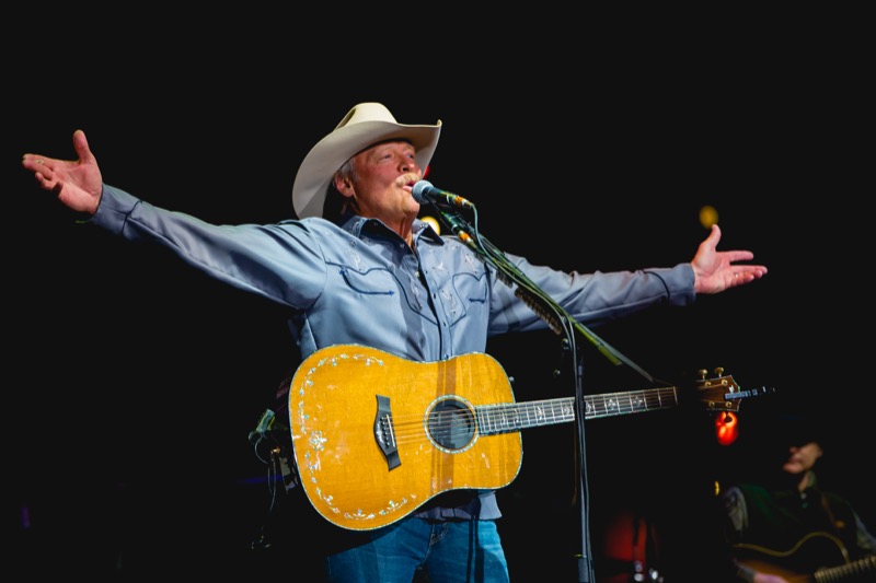 Catch Alan Jackson on His Farewell Tour-New Dates Announced!