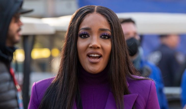 Mickey Guyton Shared Her Top Seven Vinyl Albums – It All Supports Women